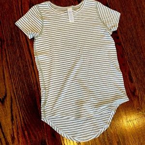 Girls Sz 8 Lulu /Ivivva T-shirt
